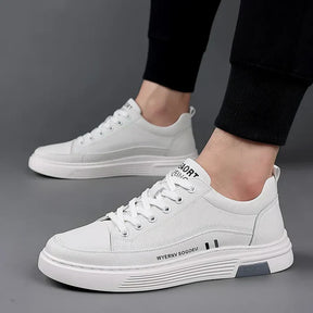 Leganz - Lässige Leder-Sneaker im flachen Sportstil